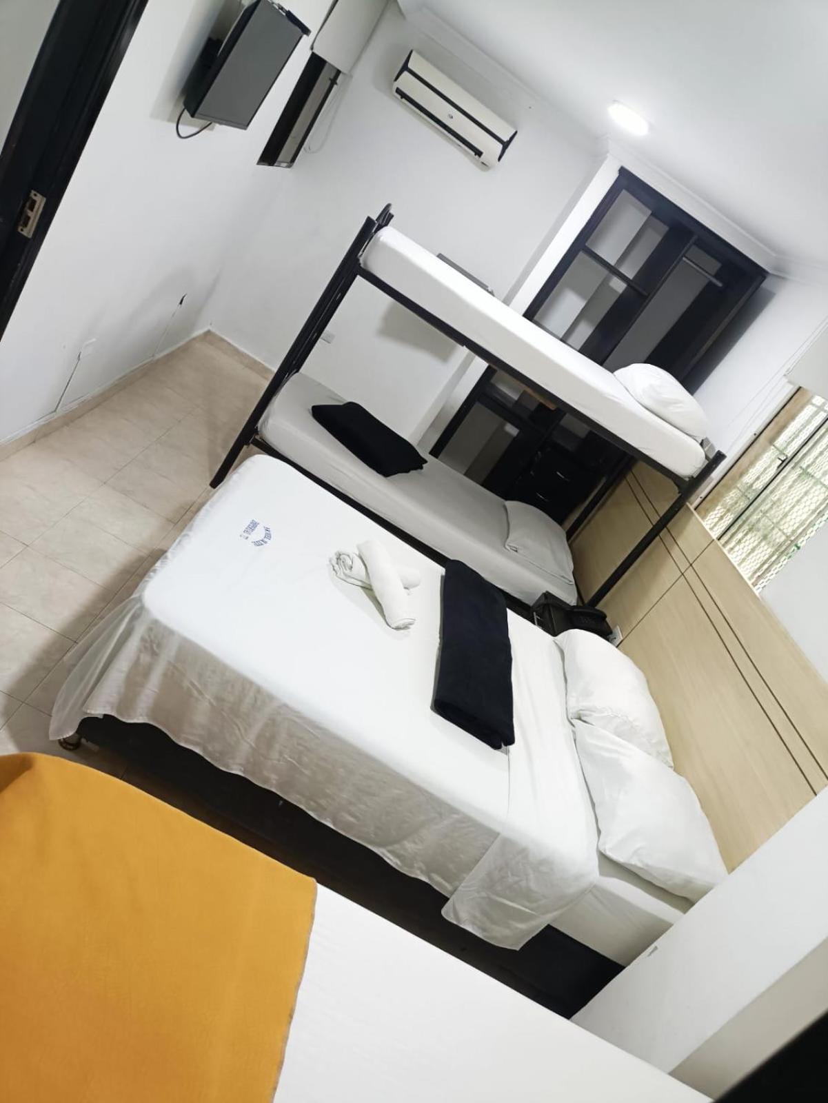 Hotel Suite Imperial 72 Барранкілья Екстер'єр фото