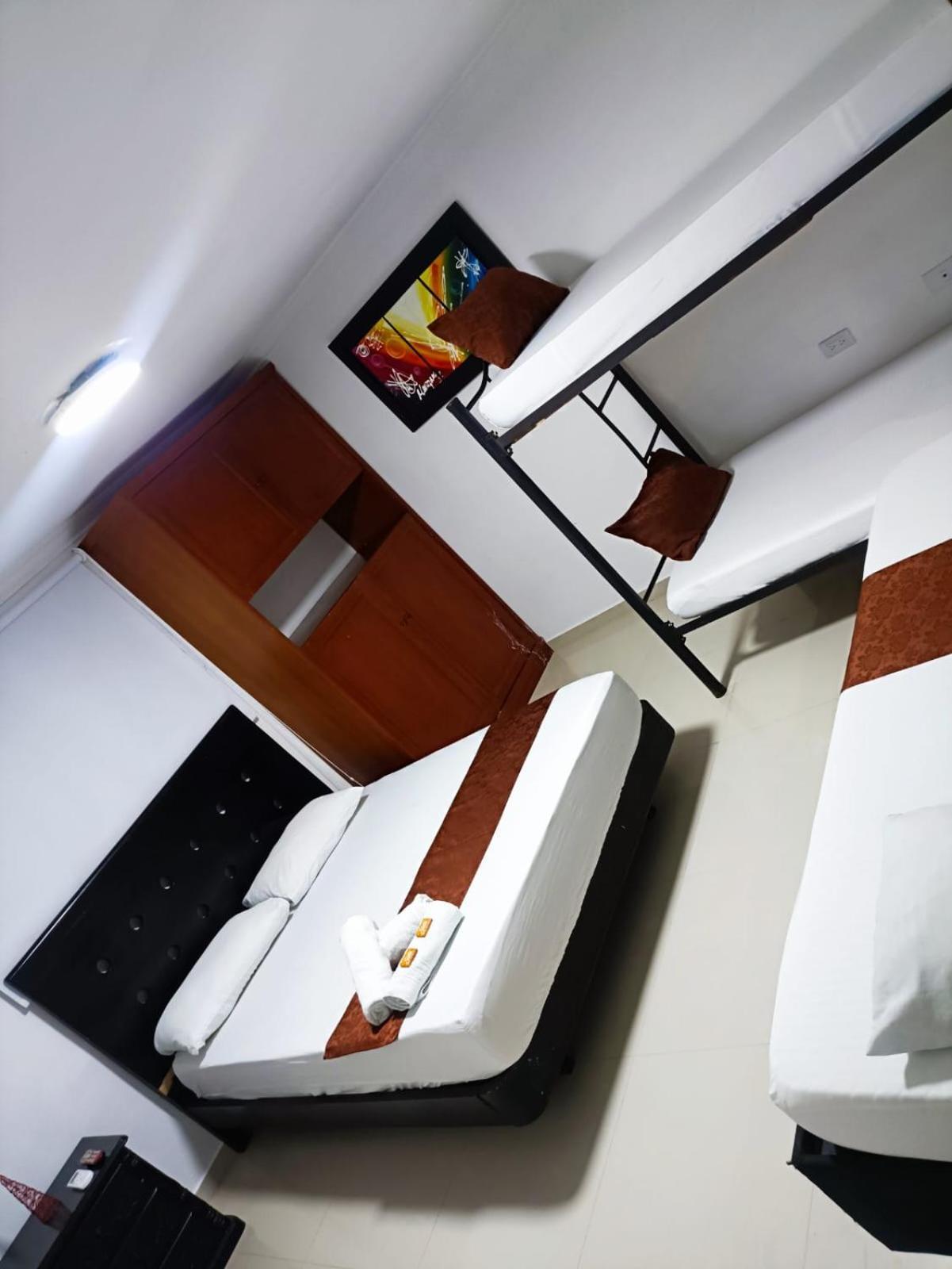 Hotel Suite Imperial 72 Барранкілья Екстер'єр фото